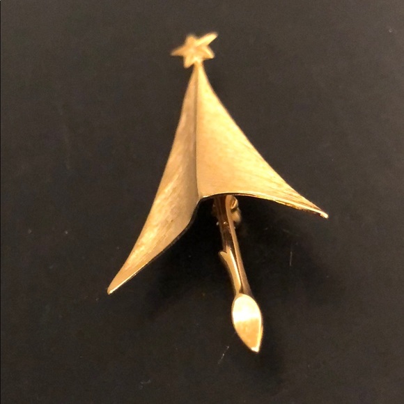 VINTAGE GOLDTONE GIOVANNI XMAS TREE PIN - Picture 3 of 16